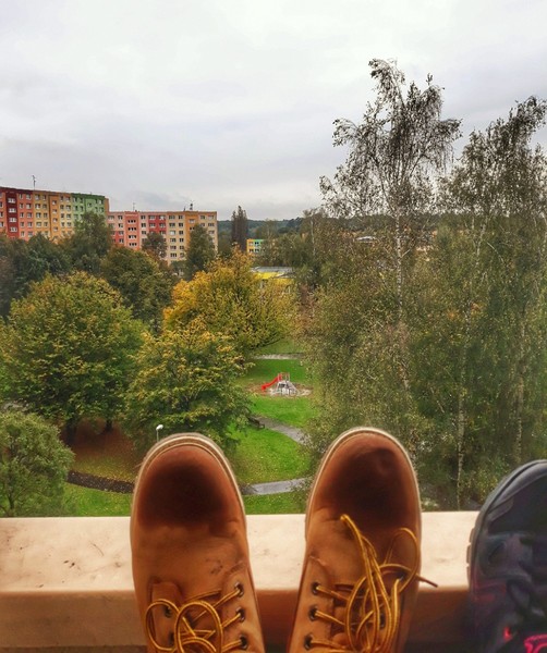 Ahoj přeji krasné pondělí to nejde do sebe pondělí a slovo krásné  to je jedno